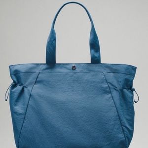Lululemon Side-Cinch Shopper Bag 
Utility Blue